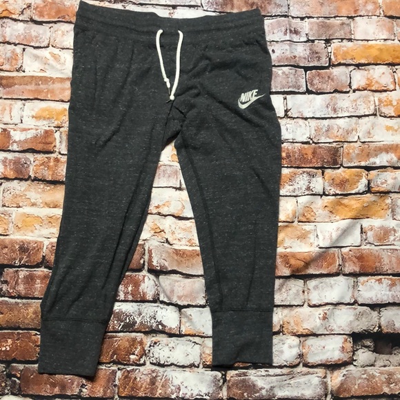 nike jogger set for women
